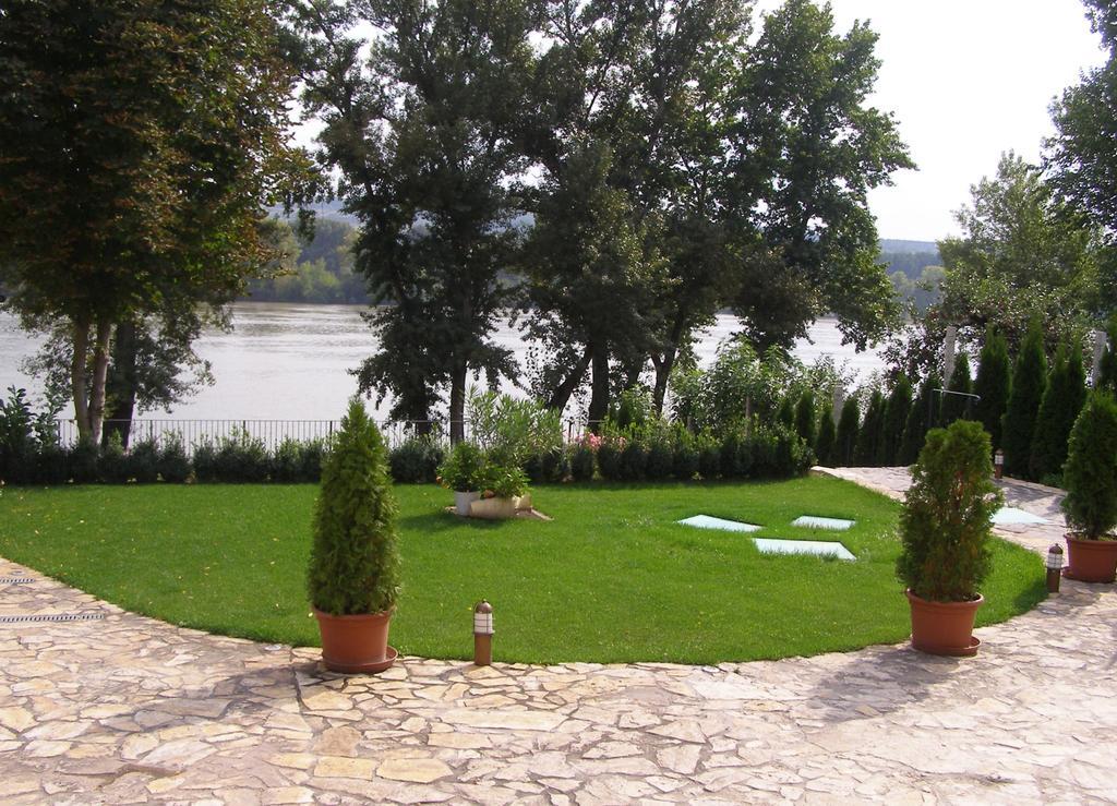 Mlyn Penzion & Wellness Radvan nad Dunajom Exterior photo